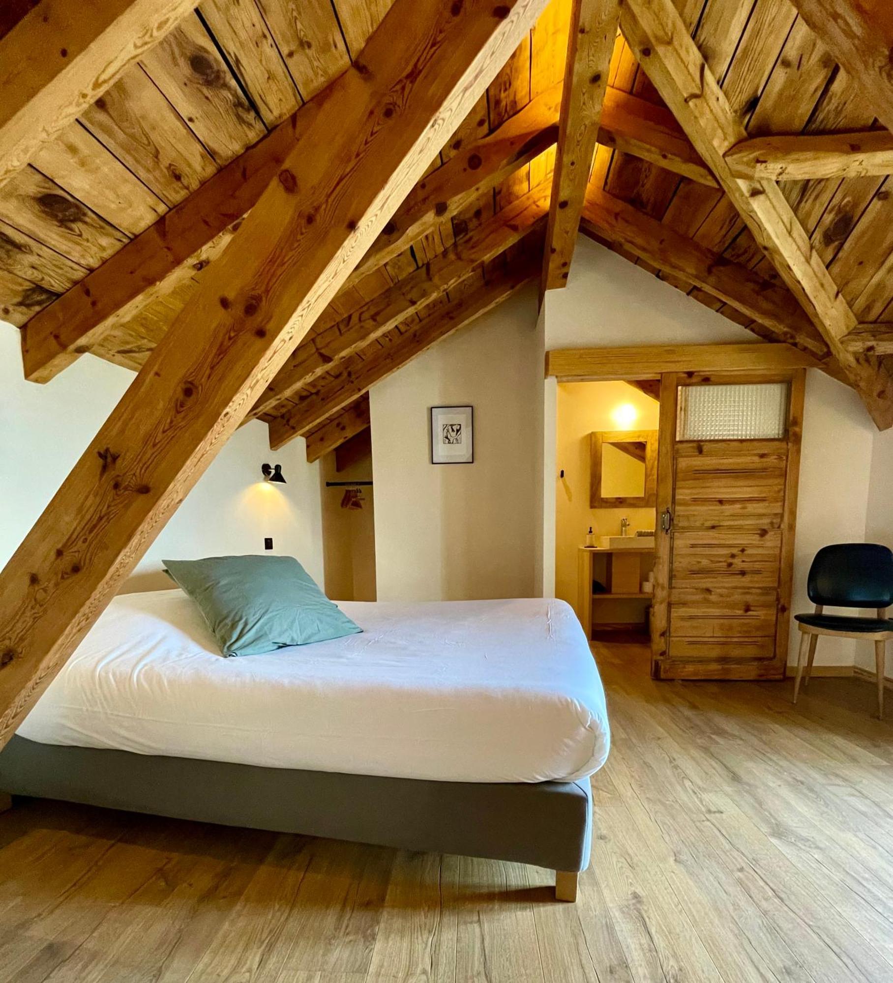 Domaine Agricole Cotze / Casa Rural Enveitg Dış mekan fotoğraf